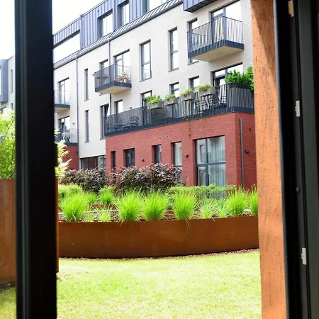 Old Town Apartment *